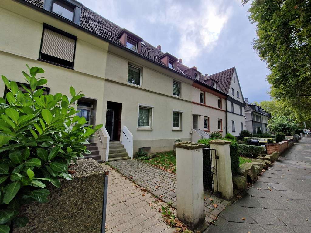 Attraktives Dreifamilienhaus in Dortmund – Ideal für Familien und Anleger