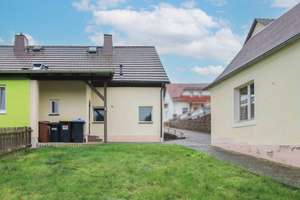 Tolle Doppelhaushälfte in ruhiger Lage zum Ausbau – Die vollständige Adresse der Immobilie erhältst du vom Anbieter., 9328 Lunzenau – Vorschaubild 2