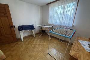 Wohnen mit Potenzial – Einfamilienhaus mit vielseitigen Nebenflächen – Die vollständige Adresse der Immobilie erhältst du vom Anbieter., 97209 Veitshöchheim – Vorschaubild 9