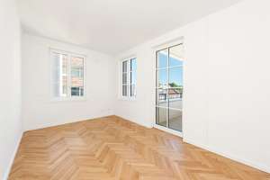 Einbauküche inklusive: 2 Zimmer und 2 Balkone! Provisionsfrei und bezugsfertig! – Die vollständige Adresse der Immobilie erhältst du vom Anbieter., 10823 Schöneberg, Berlin – Vorschaubild 4