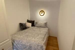 Untermiete 1.08.26- 30.9.26: Gemütliche Wohnung mitten in Altstadt  – Die vollständige Adresse der Immobilie erhältst du vom Anbieter., 93047 Innenstadt, Regensburg – Vorschaubild 2