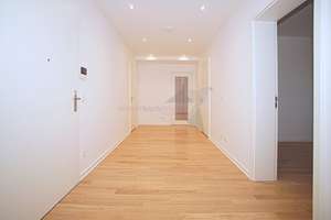 Helle, großzügige 3 Zimmer Wohnung im Kulturpalast Rabenstein - Tageslichtbad, Balkon, TG-Stellplatz – Pelzmühlenstraße 26, 9117 Rabenstein, Chemnitz – Vorschaubild 14