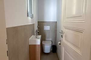 Sanierte Altbauwohnung mit zwei Balkonen, Stuckdecken, Dielen und neuer Einbauküche in Wiesbaden – Die vollständige Adresse der Immobilie erhältst du vom Anbieter., 65183 Mitte, Wiesbaden – Vorschaubild 18
