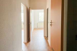 Für Senioren: 2-Raum-Wohnung mit Balkon und Aufzug + Unterstützung im Haus – Dölziger Weg 4, 4205 Schönau, Leipzig – Vorschaubild 3