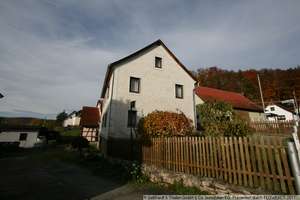 Charmantes Anwesen mit Potenzial in Meiningen – Ortsteil Helba – Weißer Weg 1, 98617 Meiningen – Vorschaubild 1