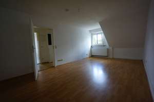Schöne drei Zimmer Wohnung in Frankfurt am Main, Nied – 65934 Nied, Frankfurt am Main – Vorschaubild 2