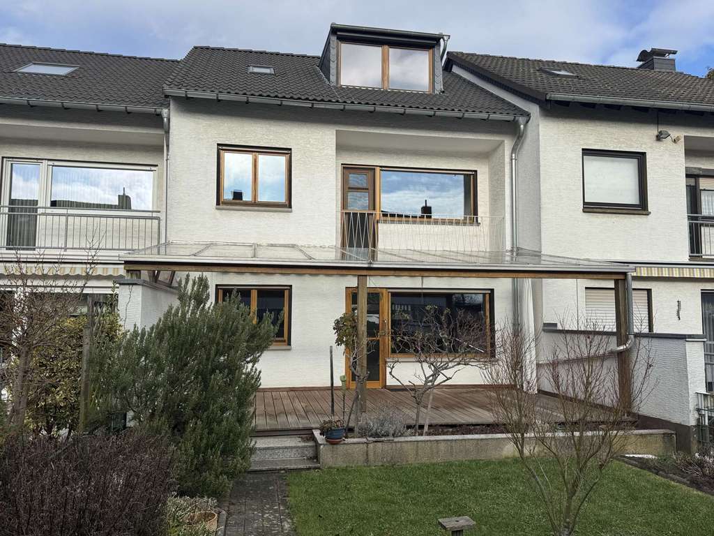 Immobilie in Niederkassel - Ranzel - Großzügiges Mittelhaus mit schönem Garten und ruhiger Lage! - Bild 1