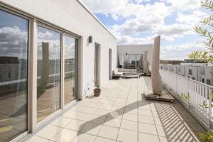 PENTHOUSE-LIVING - LICHT. WEITE. PRIVATSPHÄRE – Die vollständige Adresse der Immobilie erhältst du vom Anbieter., 40627 Unterbach, Düsseldorf – Vorschaubild 1