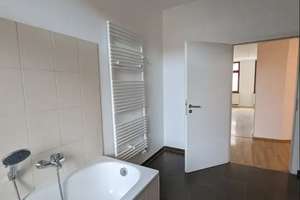  2-Zimmer, Küche, Balkon & Bad mit Wanne & Fenster  – Holzhäuser Straße 63, 4299 Stötteritz, Leipzig – Vorschaubild 4