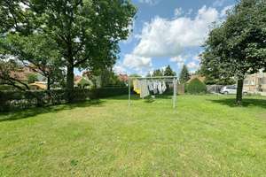 Attraktive Kapitalanlage: 2-Raum-Dachgeschosswohnung in denkmalgeschütztem Altbau – Die vollständige Adresse der Immobilie erhältst du vom Anbieter., 1445 Radebeul – Vorschaubild 3