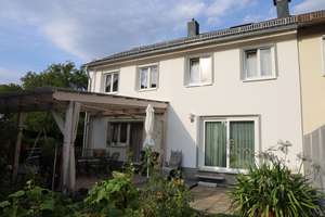 Zwei Reihenhäuser – einzeln oder gemeinsam kaufbar – ruhige Wohnlage, umfangreich modernisiert – Die vollständige Adresse der Immobilie erhältst du vom Anbieter., 72760 Reutlingen-Mitte, Reutlingen – Vorschaubild 2