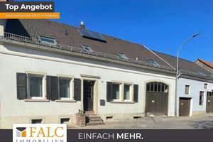 Zweifamilienhaus mit Halle, Werkstatt und Garagen – Die vollständige Adresse der Immobilie erhältst du vom Anbieter., 66399 Mandelbachtal – Vorschaubild 1