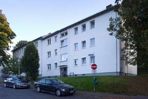 Schicke 2 ZKB mit Balkon!