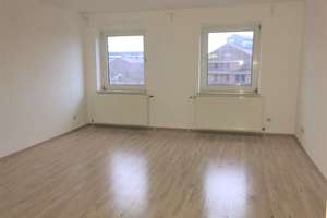 Mit Blick auf Phönix West ! 2,5 Zimmer 61m² Wohnung, Tagesl.-Duschbad, moderne Gas-Brennwertheizung