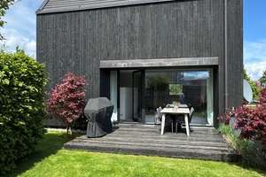 Exklusives Architektenhaus in einzigartiger, ruhiger Ortsrandlage von Walddorfhäslach – Die vollständige Adresse der Immobilie erhältst du vom Anbieter., 72141 Walddorfhäslach – Vorschaubild 3
