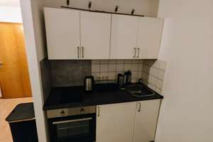 Befristet: Ruhige möblierte 1-Zimmer Wohnung mit eigener Küche und Bad – Die vollständige Adresse der Immobilie erhältst du vom Anbieter., 76137 Südstadt, Karlsruhe – Vorschaubild 2
