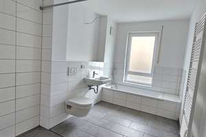Tolle 3 Zimmer - Wohnung mit Terrasse, Parkett und hochwertiges Badezimmer – Bremer Straße 22, 44135 Kaiserbrunnen, Dortmund – Vorschaubild 7