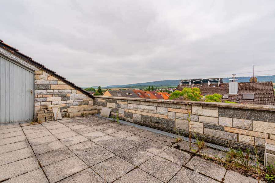 Immobilie in Pfaffenhofen - LIEGENSCHAFT - Besondere Architektenvilla mit ELW und Extras in Feldrandlage von Pfaffenhofen - Bild 4