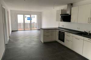 Wunderschöne 3-Zimmer Wohnung mit EBK; Niedrig Energiebauweise