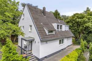 Freistehendes Familiendomizil mit Stil in Düsseldorf-Angermund – Die vollständige Adresse der Immobilie erhältst du vom Anbieter., 40489 Angermund, Düsseldorf – Vorschaubild 2