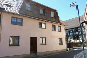 Zwangsversteigerung: Wohnhaus mit Potenzial in Rhönblick – Die vollständige Adresse der Immobilie erhältst du vom Anbieter., 98617 Rhönblick – Vorschaubild 1