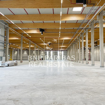 Moderne Neubau Hallen im Süd-Westen von Leipzig