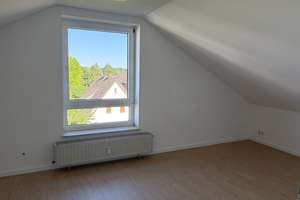 Helle & charmante Dachgeschosswohnung – 82 m² – sofort bezugsfrei – Fabriciusstraße 10, 33104 Schloß Neuhaus, Paderborn – Vorschaubild 2