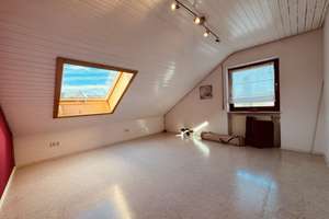 Moderne DHH mit PV-Anlage &amp; Einbauküche – 150 qm Wohnkomfort – Die vollständige Adresse der Immobilie erhältst du vom Anbieter., 72218 Wildberg – Vorschaubild 13