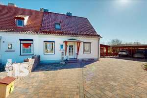 PROVISIONSFREI: Doppelhaushälfte in Röblingen mit großem Grundstück – Friedrich-Engels-Str. 2, 6317 Röblingen am See – Vorschaubild 1