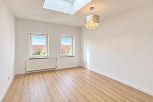 Helle Dachgeschosswohnung mit zwei Balkonen – 39112 Sudenburg, Magdeburg – Vorschaubild 2