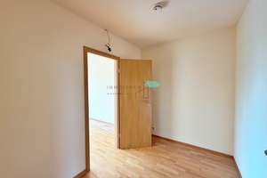 Weitsicht garantiert! Helle 4,5 Zimmer Maisonette-Wohnung in Reutlingen am Fuße des Georgenbergs – Die vollständige Adresse der Immobilie erhältst du vom Anbieter., 72762 Reutlingen-Mitte, Reutlingen – Vorschaubild 10