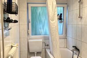 2 WG-Zimmer: 3 möblierte Zimmer mit Balkon – Sofort bezugsbereit !  ! – Die vollständige Adresse der Immobilie erhältst du vom Anbieter., 47137 Untermeiderich, Duisburg – Vorschaubild 12