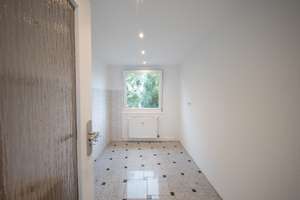 Modernisierte 3-Zimmer-Dachgeschosswohnung mit Loggia, Spitzboden & Stellplatz – Nähe Wahner Heide – Die vollständige Adresse der Immobilie erhältst du vom Anbieter., 51145 Urbach, Köln – Vorschaubild 14