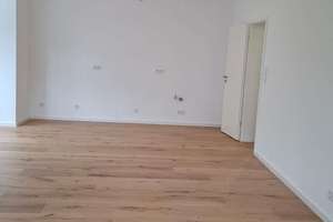 Stadt nah, Stadtwald nah, Zuhause angekommen - 3 Zimmer Wohnung + Loggia + Modernisiert,  Lindenthal – Die vollständige Adresse der Immobilie erhältst du vom Anbieter., 50931 Lindenthal (Ortsteil), Köln – Vorschaubild 2
