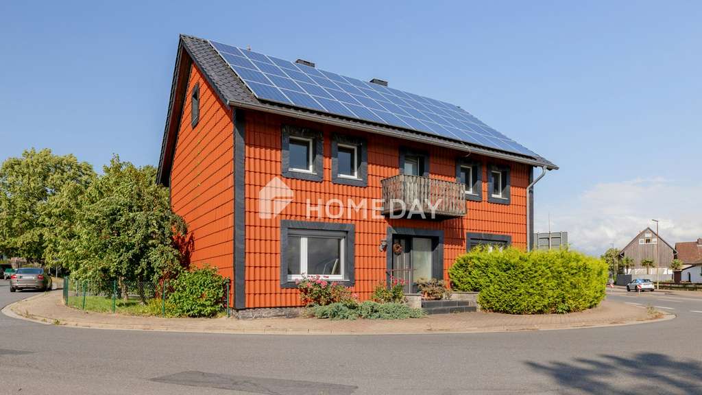 Immobilie in Dahlum - Schraubertraum mit Wohnkomfort: freistehendes EFH, Doppelgarage, Werkstatt & PV in ländlicher Lage - Bild 1