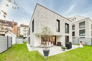 Luxuriöser Wohntraum! Anspruchvolles Stadthaus in attraktiver Lage am Friedensplatz! Voll möbliert! – Heilbronn – Vorschaubild 2