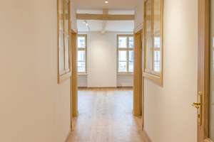 Zeitlose Eleganz trifft auf modernen Luxus -exklusiv sanierte Altbauwohnung in der Lübecker Altstadt – Hundestraße 88, 23552 Innenstadt, Lübeck – Vorschaubild 7
