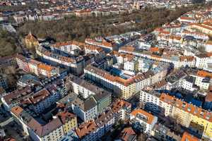 **Attraktives Mehrfamilienhaus in Bestlage Münchens – Nahe Isar und Maximilianstraße** – München – Vorschaubild 2