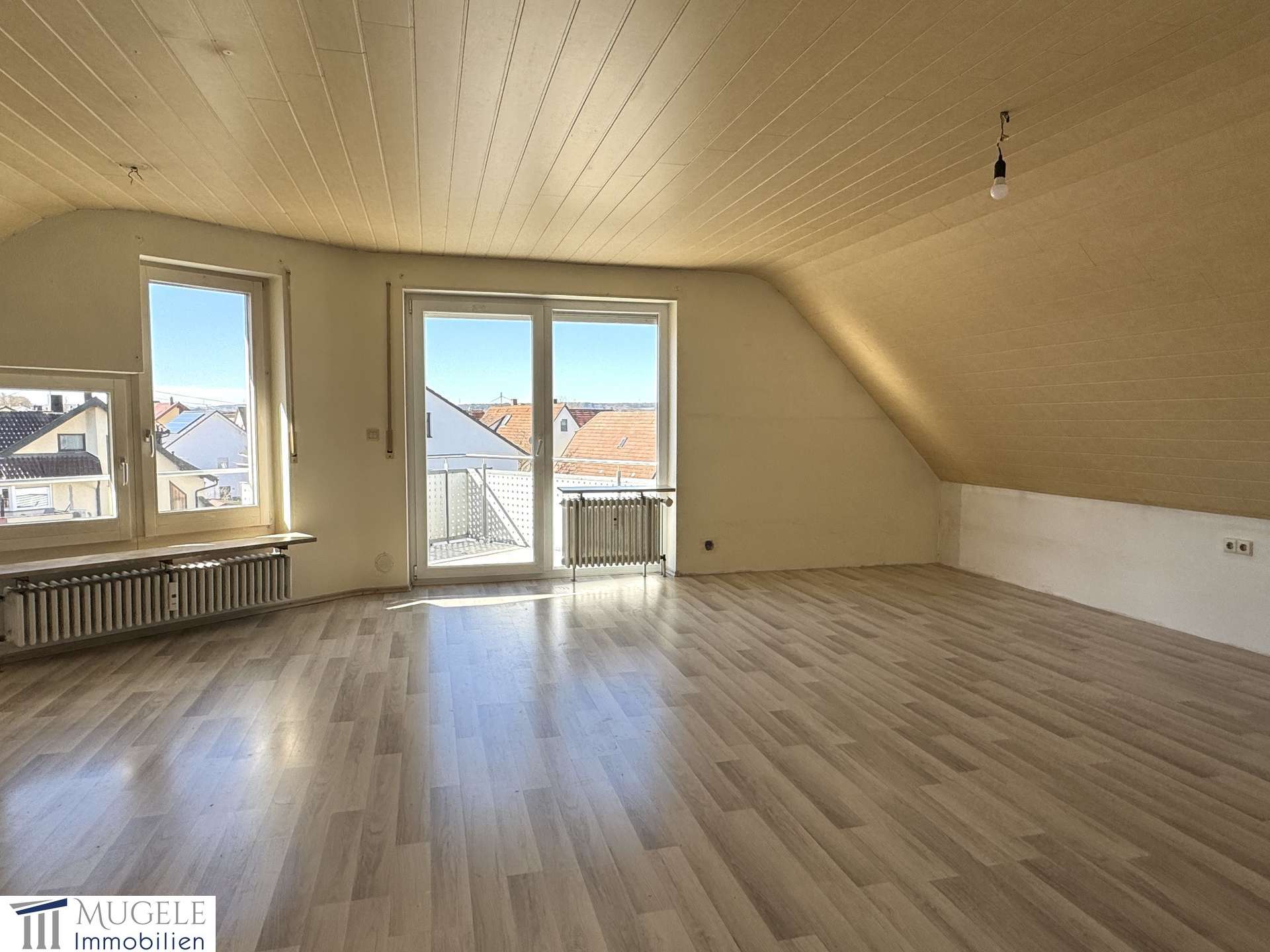 Immobilie in Gärtringen - Ihr Familienzuhause auf zwei Ebenen 3-Zimmer-Maisonette in zentraler Lage von Gärtringen-Rohrau - Bild 3