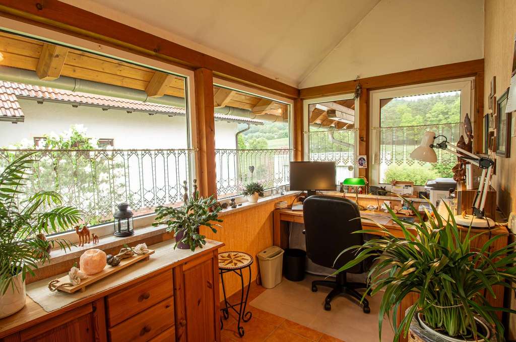 Immobilie in Föritztal - Großzügiges Einfamilienhaus mit Garage & Wohlfühlfaktor - Bild 3