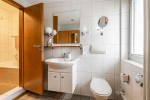 Helle 3,5‑Raum‑Wohnung mit großzügigem Grundriss, ideal für Familie, Paare & Kapitalanleger – Die vollständige Adresse der Immobilie erhältst du vom Anbieter., 45147 Holsterhausen, Essen – Vorschaubild 12