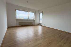 (Anfragen nur per eMail) -Ruhige und gepflegte Drei-Zimmer-Küche-Bad Wohnung  in Darmstadt-Wixhausen – In den Wingerten 1, 64291 Wixhausen, Darmstadt – Vorschaubild 7