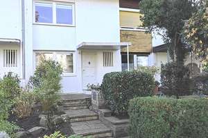 *** Sachsenhausen (Lerchesberg) - Modernisiertes Reihenmittelhaus mit Terrasse, Garten & Garage! *** – Die vollständige Adresse der Immobilie erhältst du vom Anbieter., 60598 Sachsenhausen-Süd, Frankfurt am Main – Vorschaubild 1