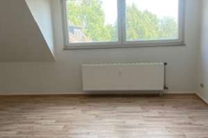 Hell & geräumig : 3 Zimmer , Vollbad & Gäste Wc – Schleiermacherstraße 20, 47139 Beeck, Duisburg – Vorschaubild 4