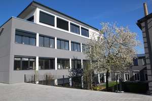 Penthouse mit großer Dachterrasse und Aufzug zu vermieten – Zirbelstr. 51a, 86154 Oberhausen-Nord, Augsburg – Vorschaubild 3