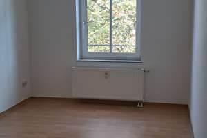 Freundliche Uni-/Zentrums-nahe 2-Raum-Wohnung in Bernsdorf mit Einbauküche und großen Balkon – Stadlerstraße 3, 9126 Bernsdorf, Chemnitz – Vorschaubild 11