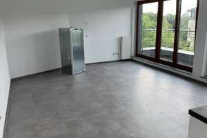 Schöne helle Wohnung in Berlin-Mitte – frisch renoviert und mit zwei Balkonen – Die vollständige Adresse der Immobilie erhältst du vom Anbieter., 10115 Mitte (Ortsteil), Berlin – Vorschaubild 2
