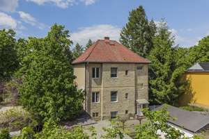 Viel Platz und Potenzial – Wohnhaus mit großem Grundstück