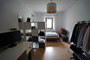 Altbaucharme trifft auf Wohnkomfort. 4-Zimmer-Dachgeschosswohnung in Pfersee! – Die vollständige Adresse der Immobilie erhältst du vom Anbieter., 86157 Pfersee-Nord, Augsburg – Vorschaubild 7