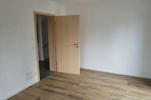 Top-Lage: Helles Reiheneckhaus mit 6 Zimmern in Fürstenfeldbruck – Zum Krebsenbach 10, 82256 Fürstenfeldbruck – Vorschaubild 11